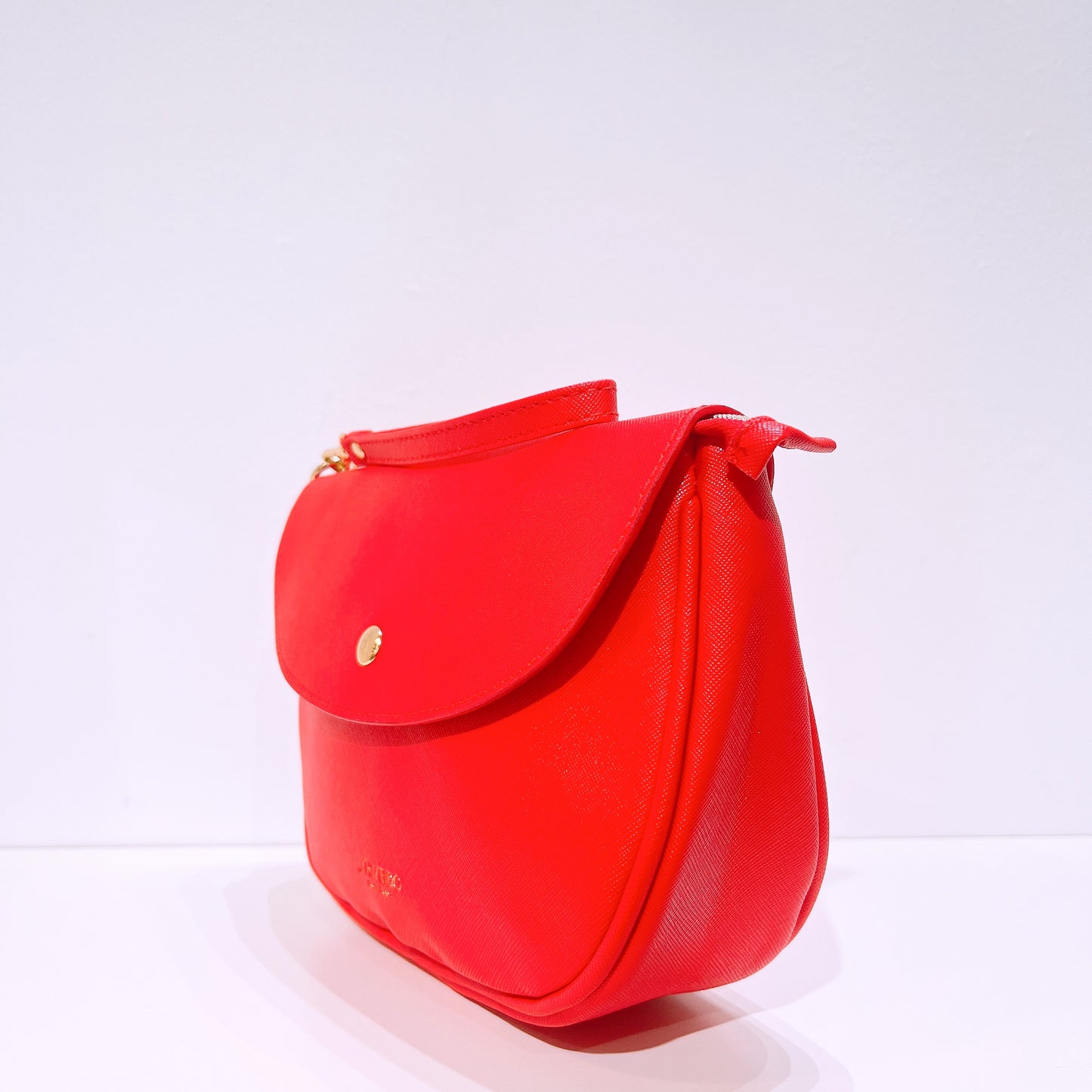 SHISEIDO Red Wristlet