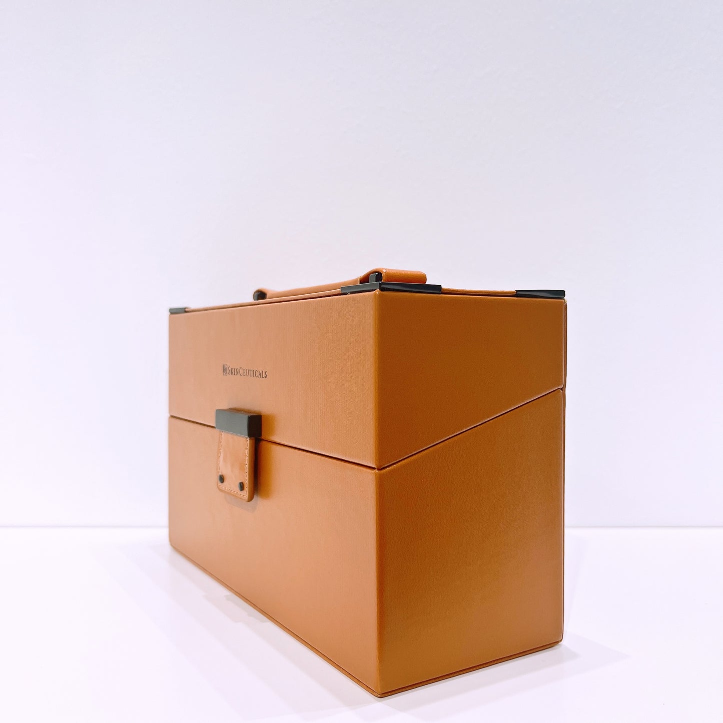 SKIN CEUTICALS Portable Travel Cosmetic Case