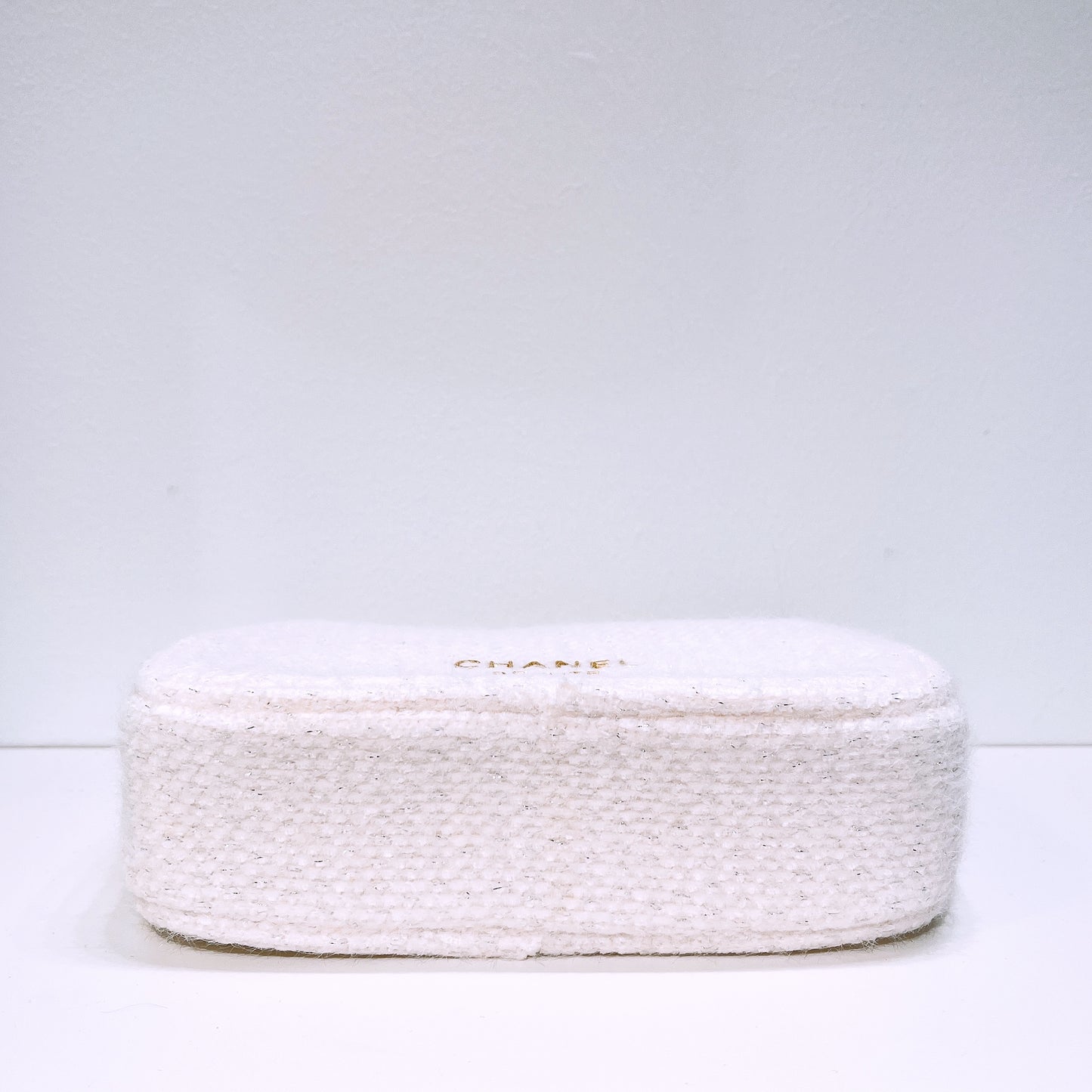 Chanel Beaute' Limited Edition Zipper Snowflake Makeup Clutch