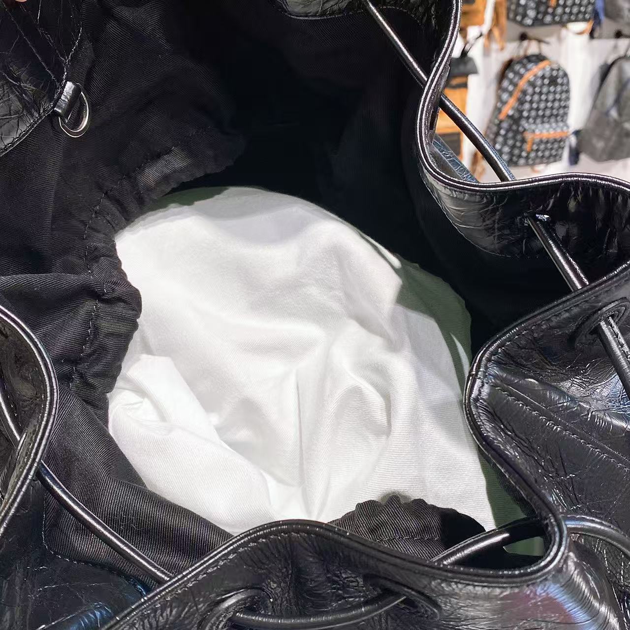 (Preorder) MCM Black Medium Italian Soft leather drawstring Backpack