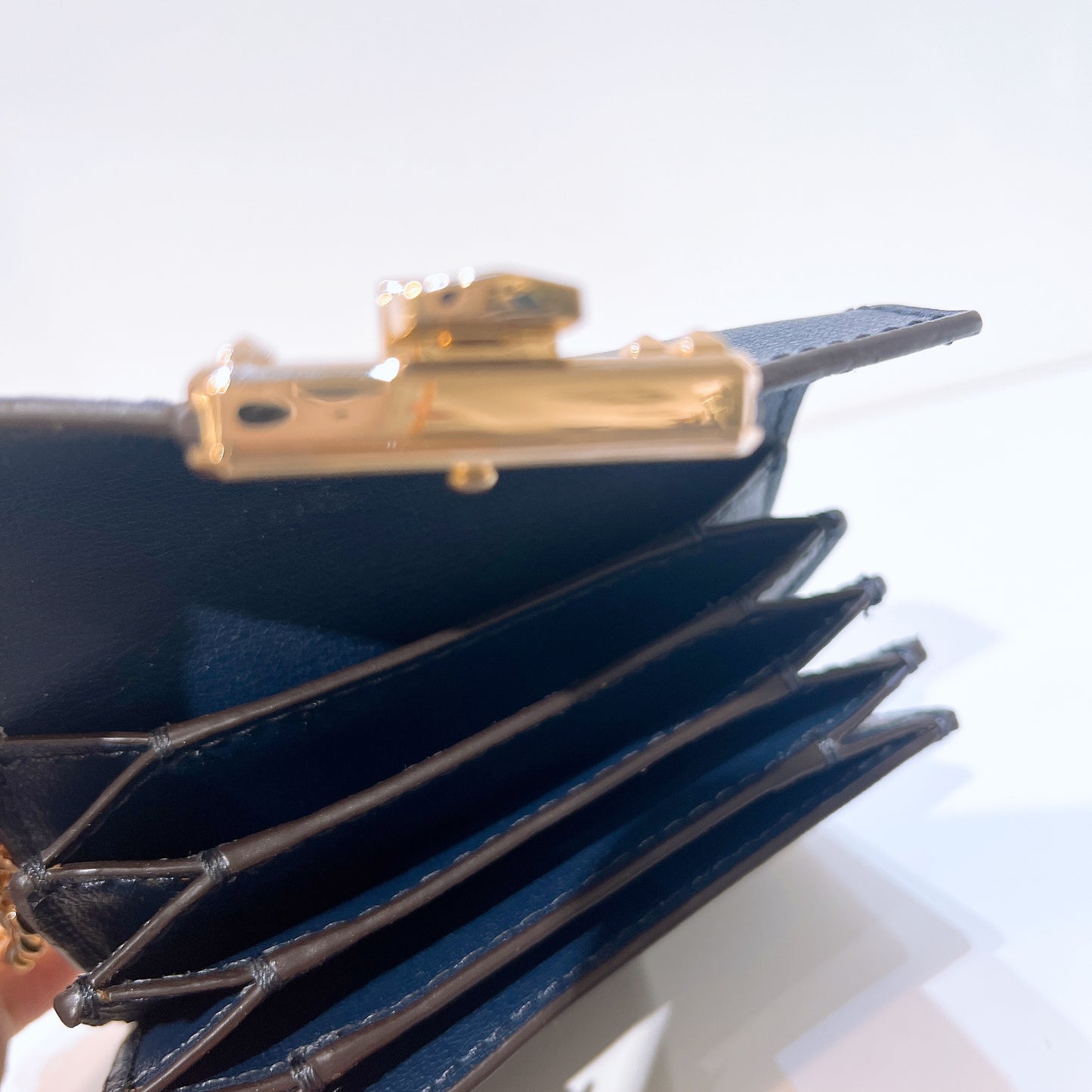 Michael Kors Leather Kinsley Accordion Key Card Holder Wallet (Navy)