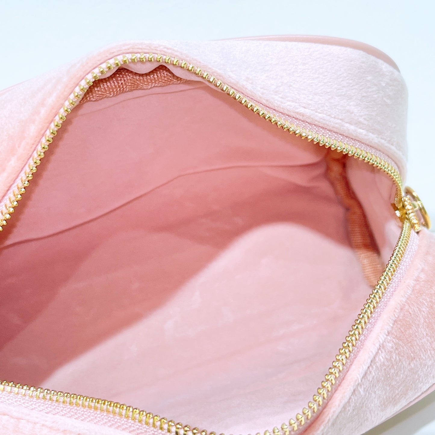 Tom Ford Dusty Pink Cosmetic Bag Velvet With Strap