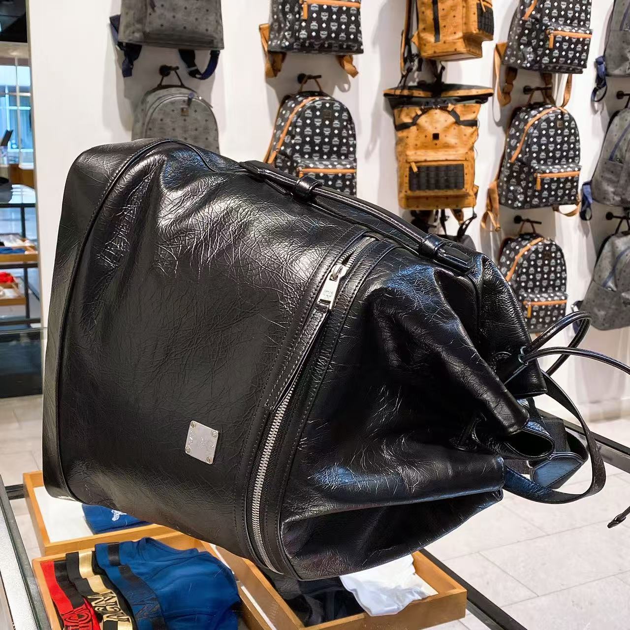 (Preorder) MCM Black Medium Italian Soft leather drawstring Backpack