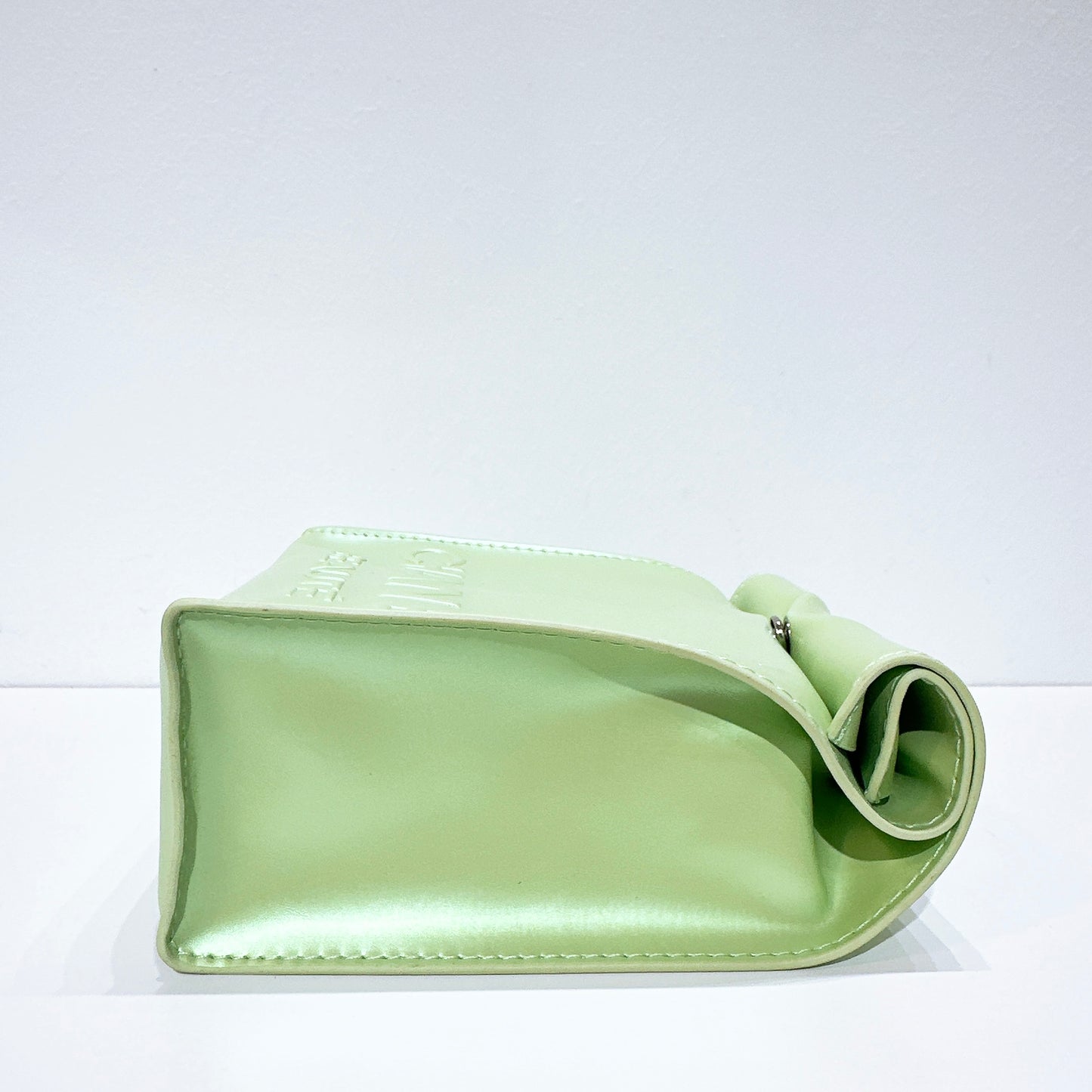 Chanel Beauty Green Metallic Snap Cos metic Pouch