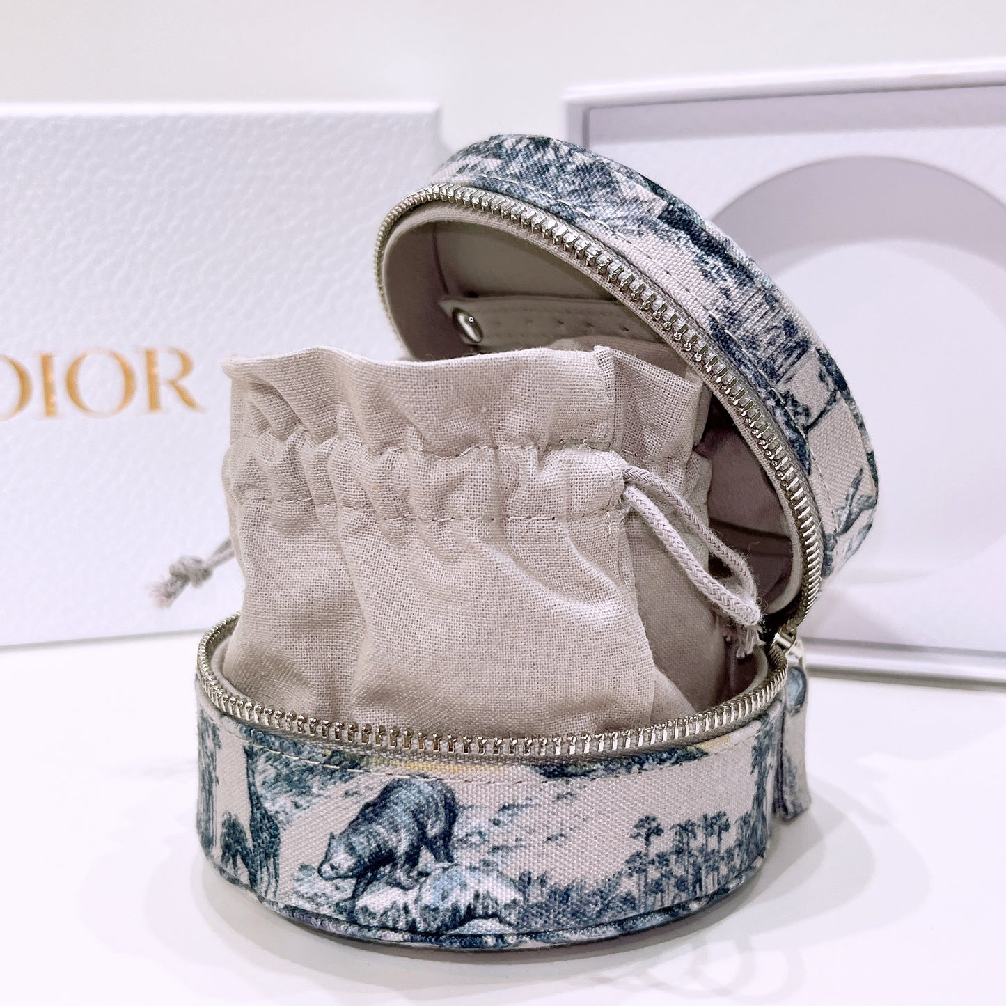 DIOR Around The World Jewellery Box And Miss Dior Blooming Bouquet 5ml miniature Set