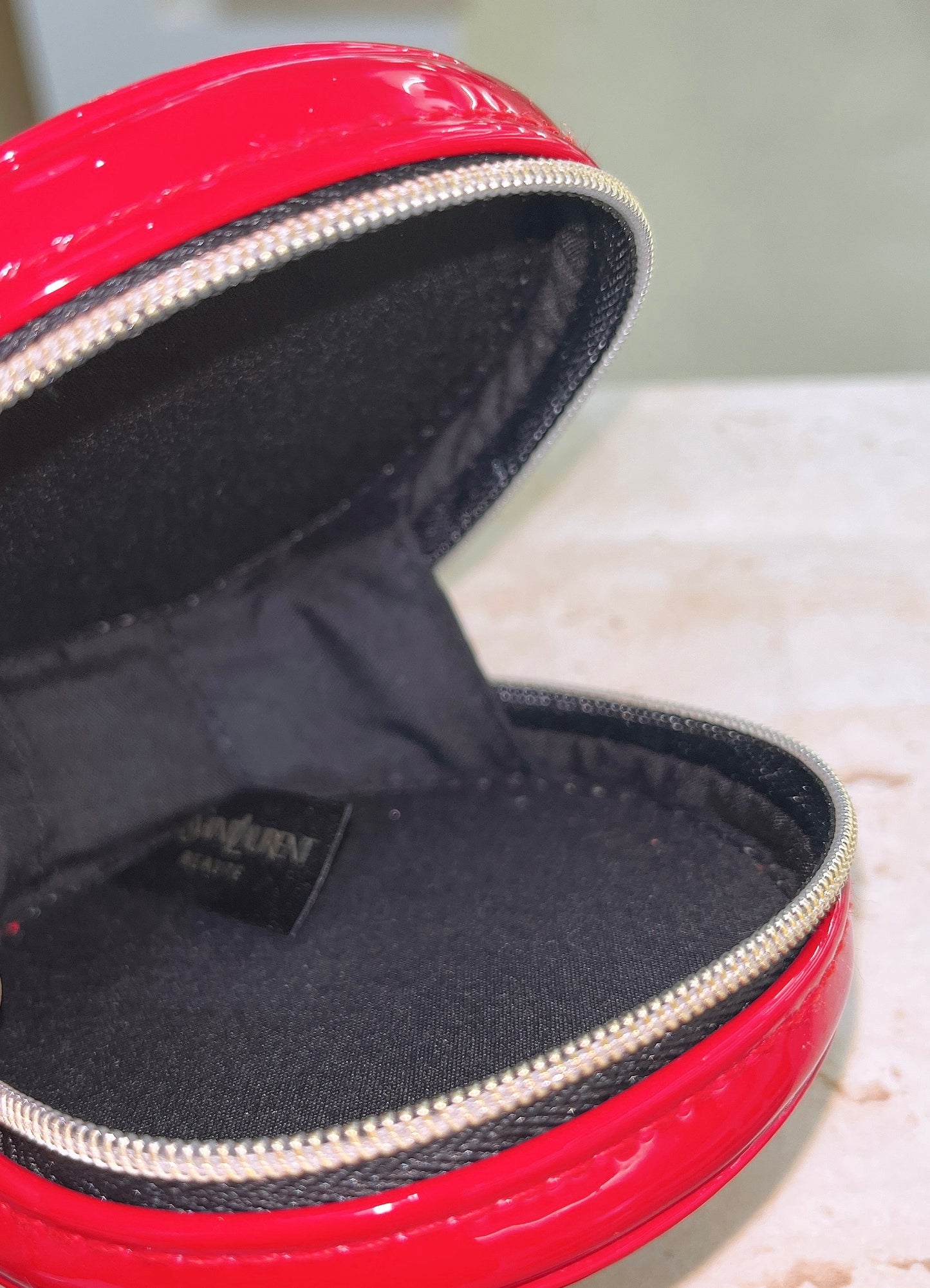 Ysl Patent Leather Small Round Coin Purse