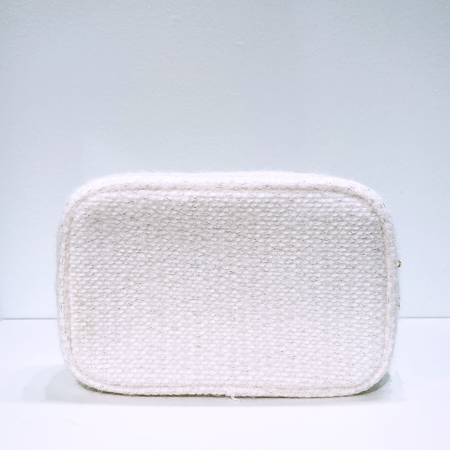Chanel Beaute' Limited Edition Zipper Snowflake Makeup Clutch