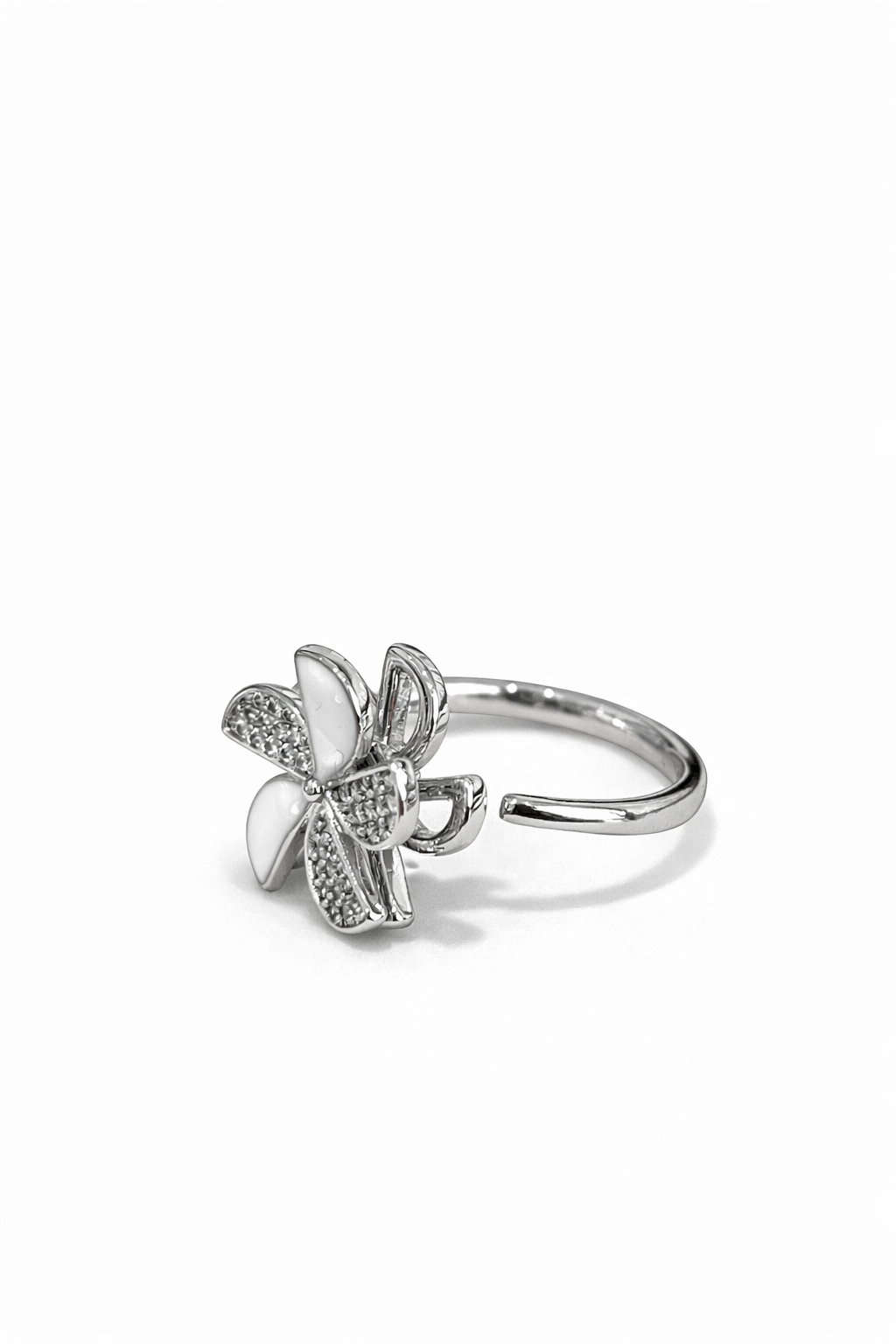 Silver flower fingertip gyro ring