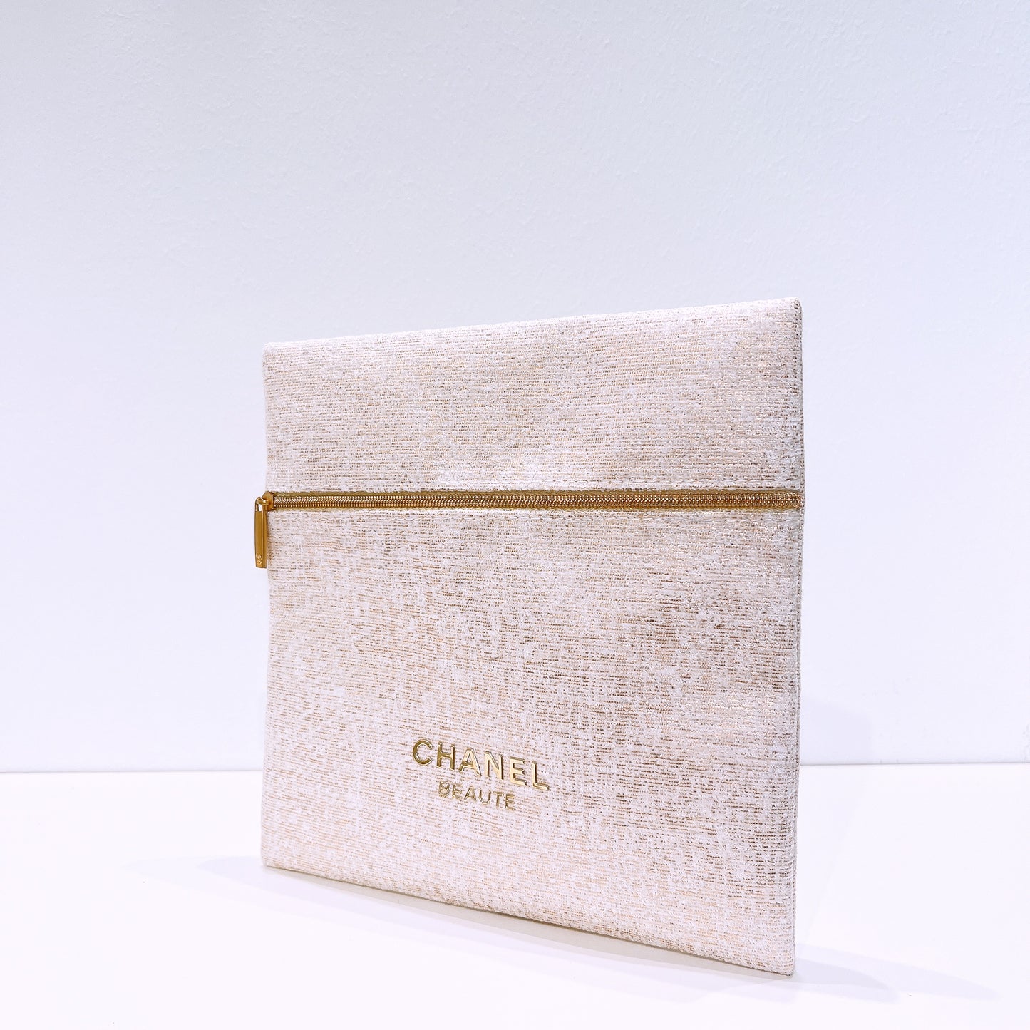 Chanel Holiday Beaute Pouch