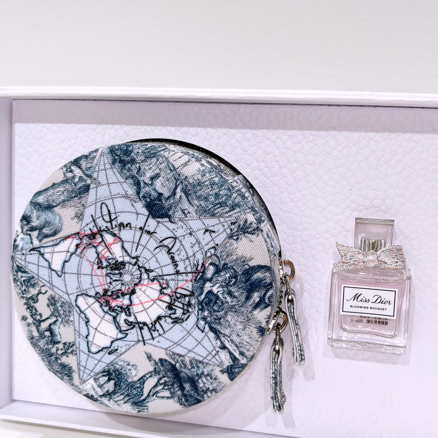 DIOR Around The World Jewellery Box And Miss Dior Blooming Bouquet 5ml miniature Set