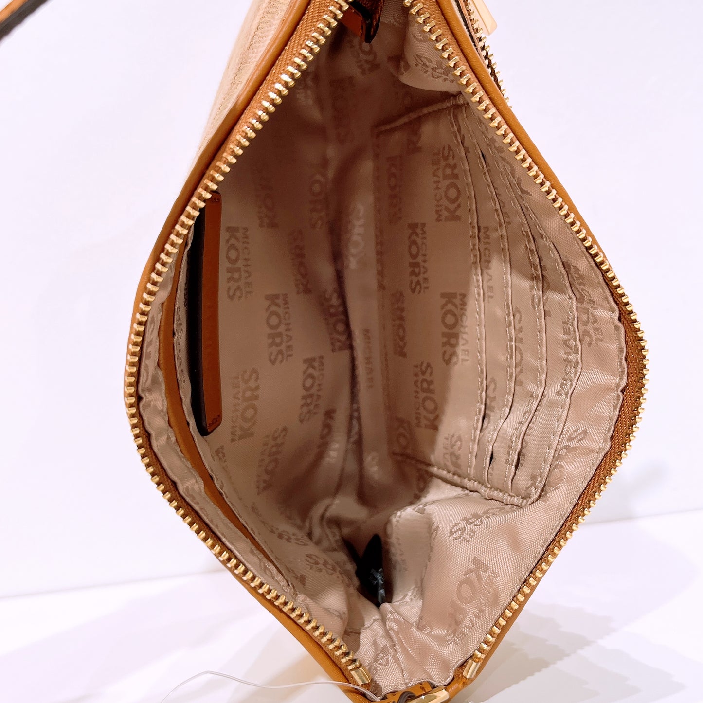 Michael Kors Signature Lg Wristlet Camel