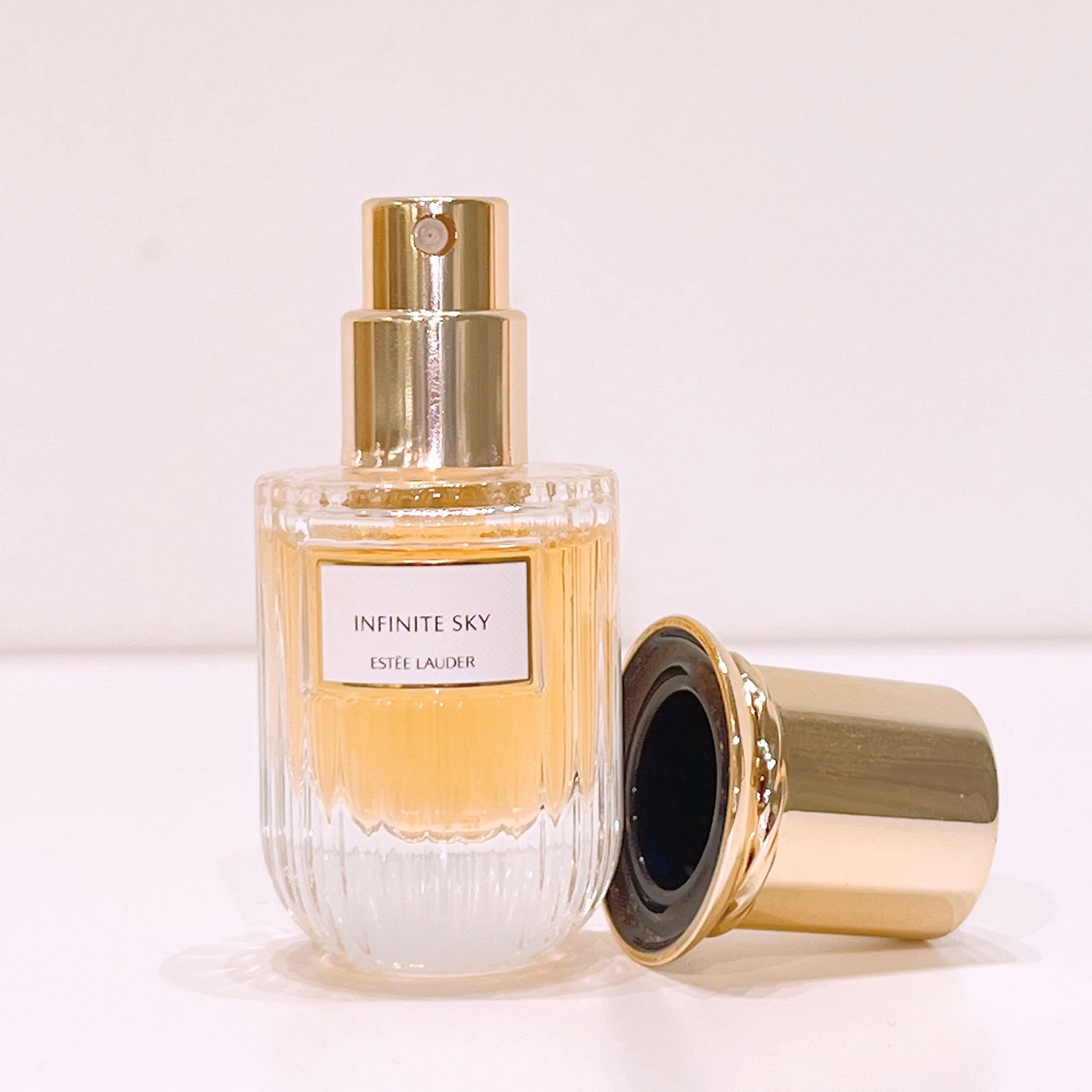 Infinite Sky Estée Lauder for women and men 4ml