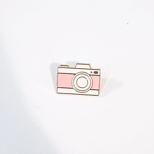 Burberry London Gold Tone Metal Camera designer BROOCH PIN