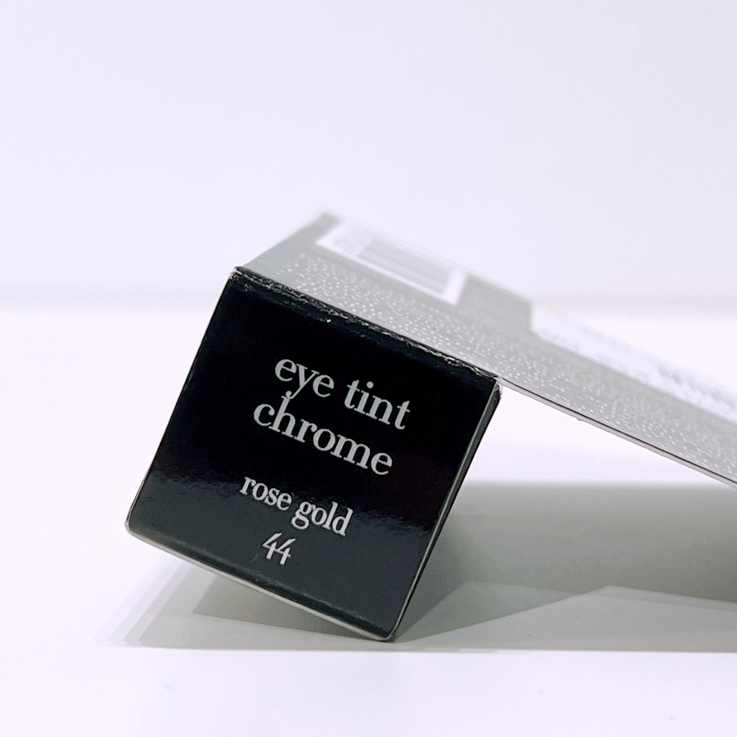 Giorgio Armani eye tint Chrome liquid metallic eye color (44 rose gold)3ml