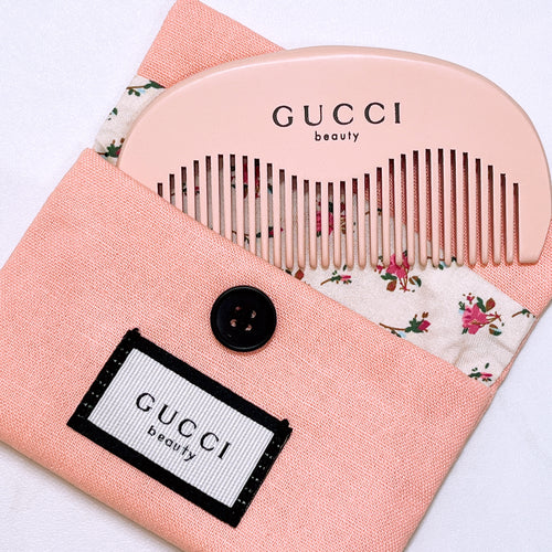 Gucci Beauty Pocket Woody Comb with Floral Pouch