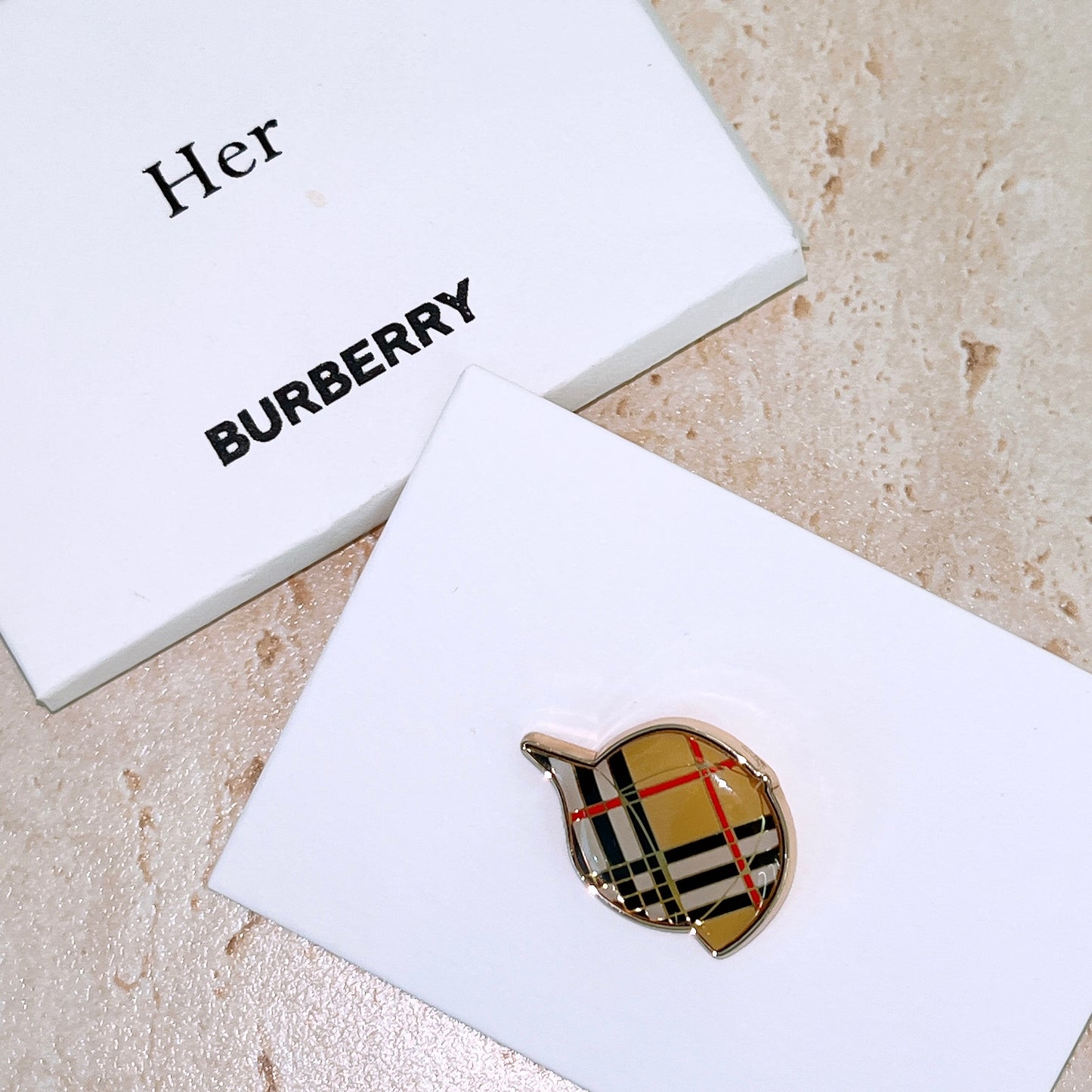 Burberry Beauty Hat Brooch Pin