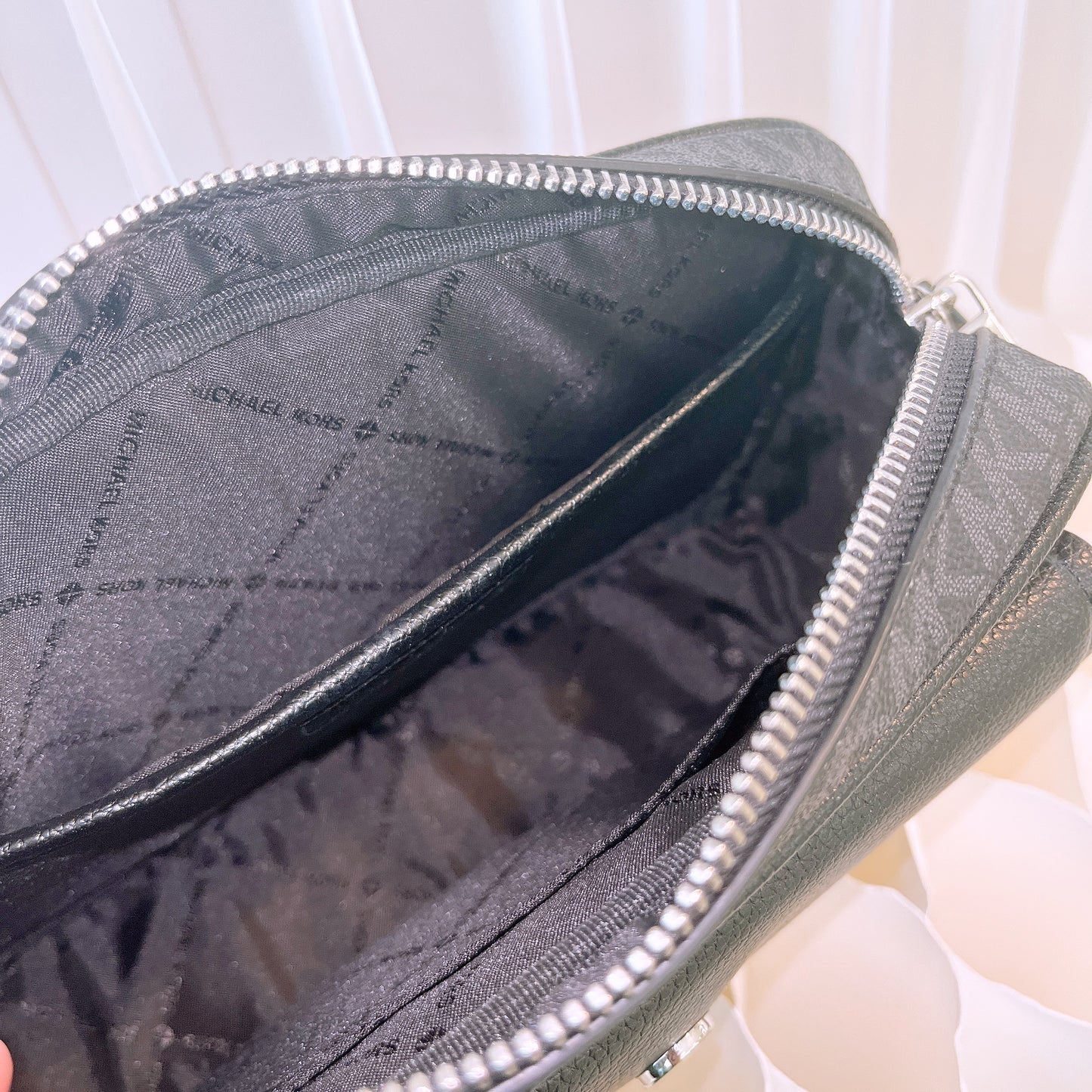 Michael Kors Jet Set Travel Medium Pocket Camera Crossbody Bag Black MK Signature Logo