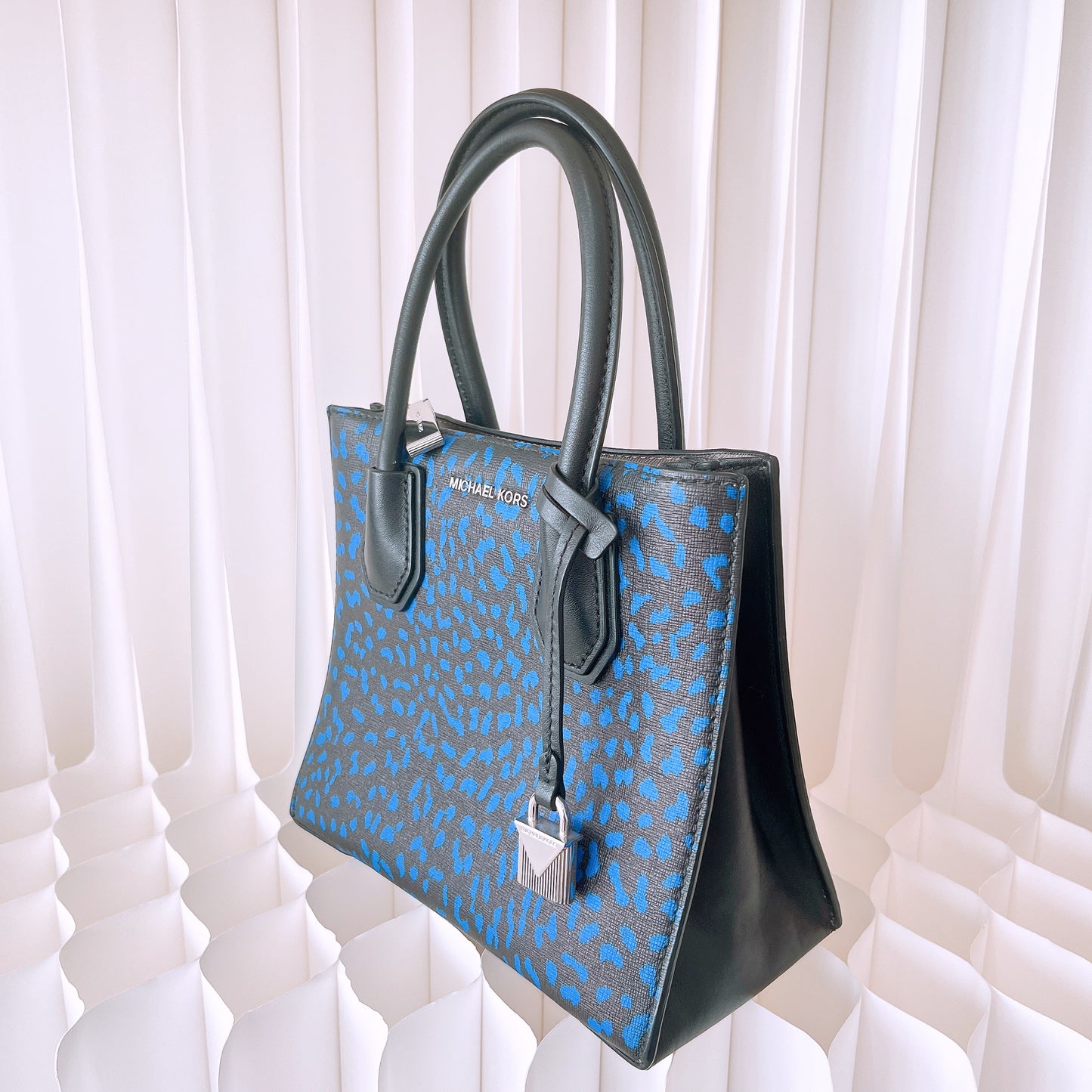 Michael Kors Black/Blue Leather and Coated Canvas Animal Print Mercer Tote
