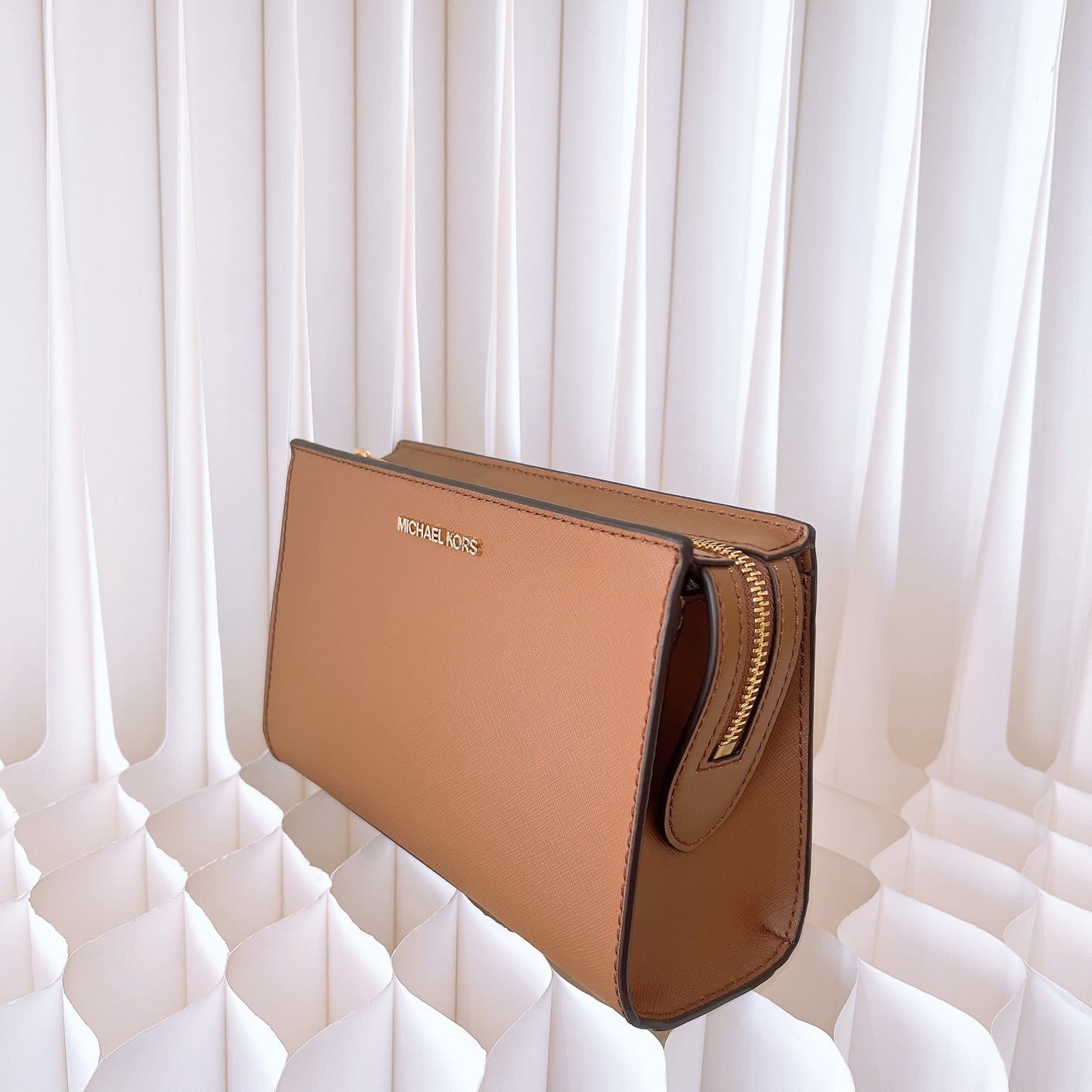 Michael Kors Jet Set Large Saffiano Leather Convertible Crossbody Bag in Luggage