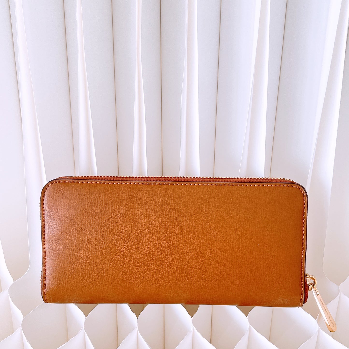Michael Kors Jet Set Travel Large Zip Around Wallet Luggage