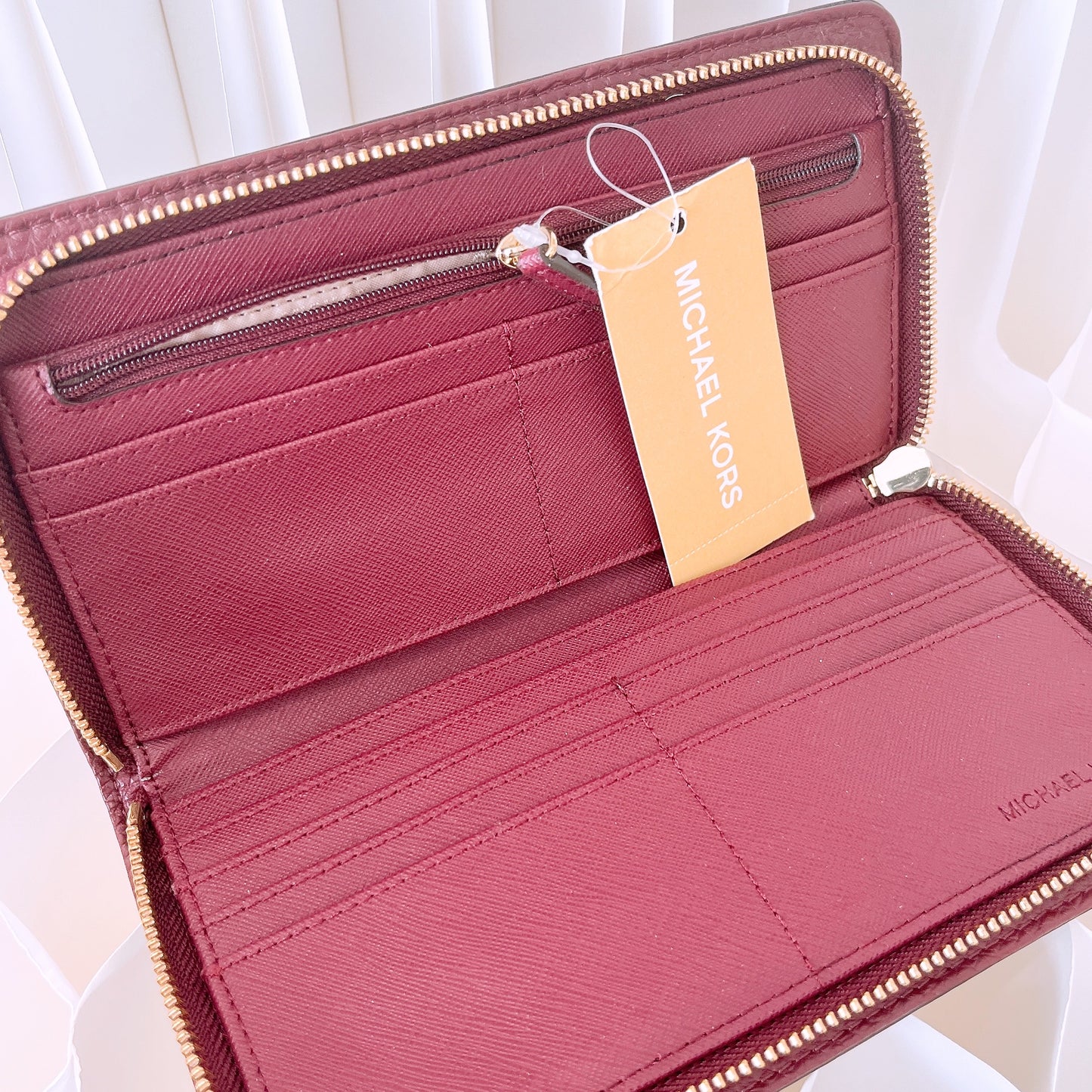 Michael Kors Hamilton Traveler Leather Large Zip Around Wallet