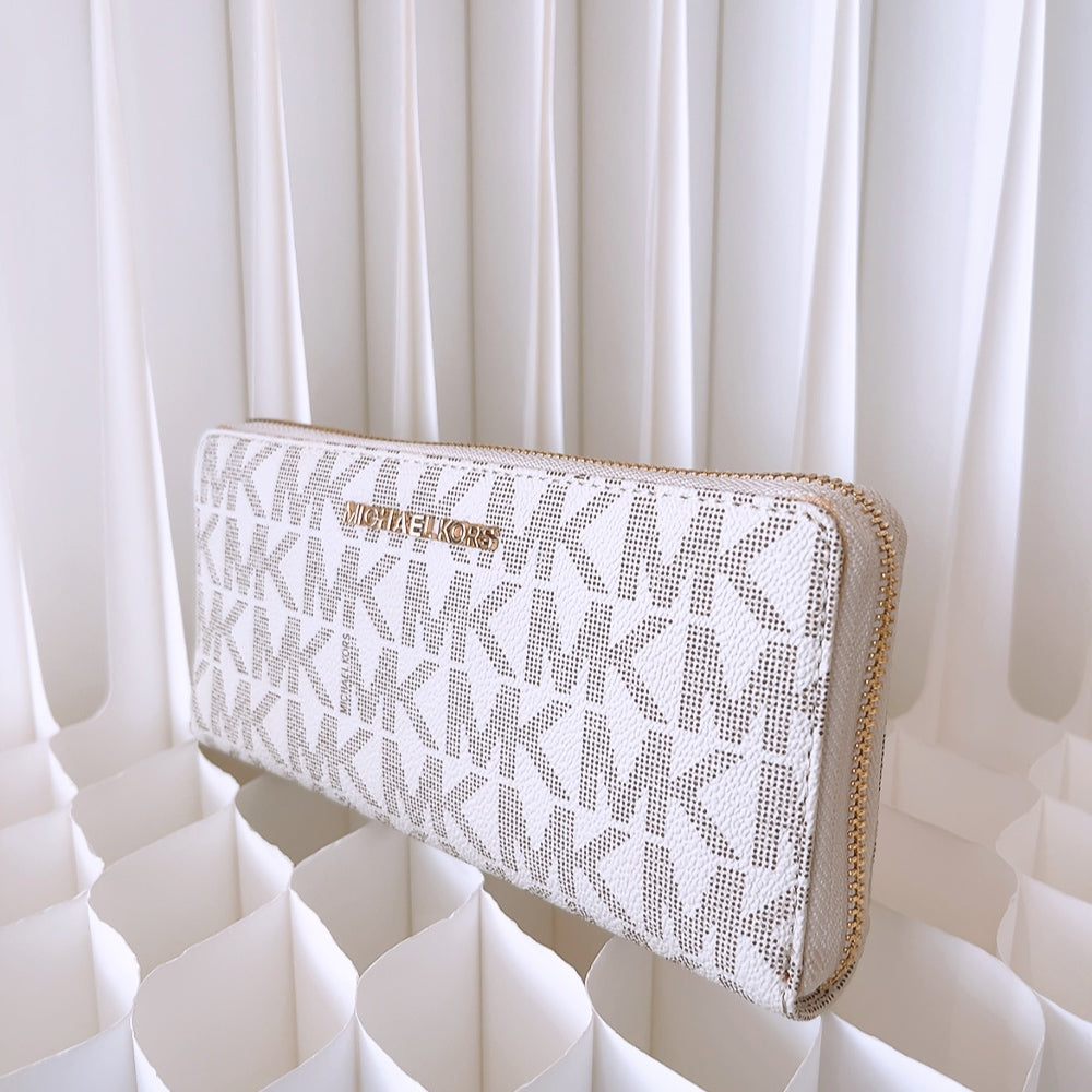 Michael Kors Jet Set Travel Continental Wallet vanilla/Acrn