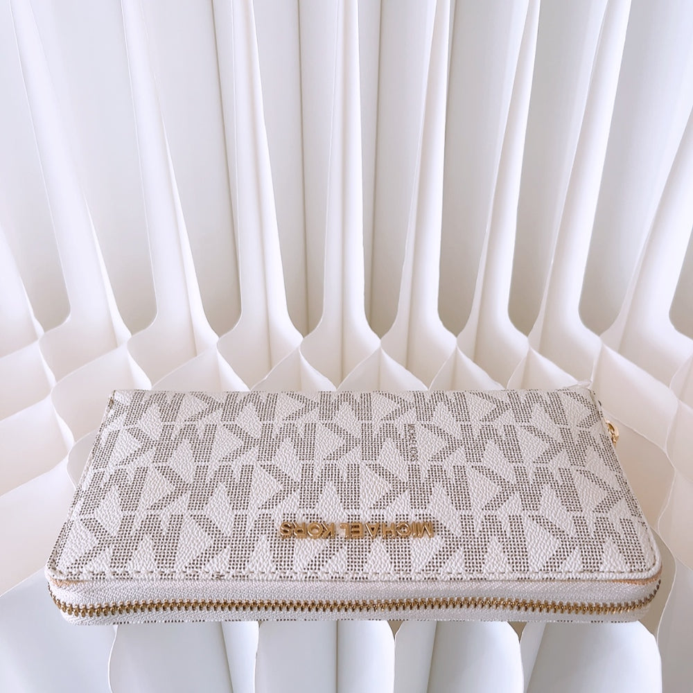 Michael Kors Jet Set Travel Continental Wallet vanilla/Acrn