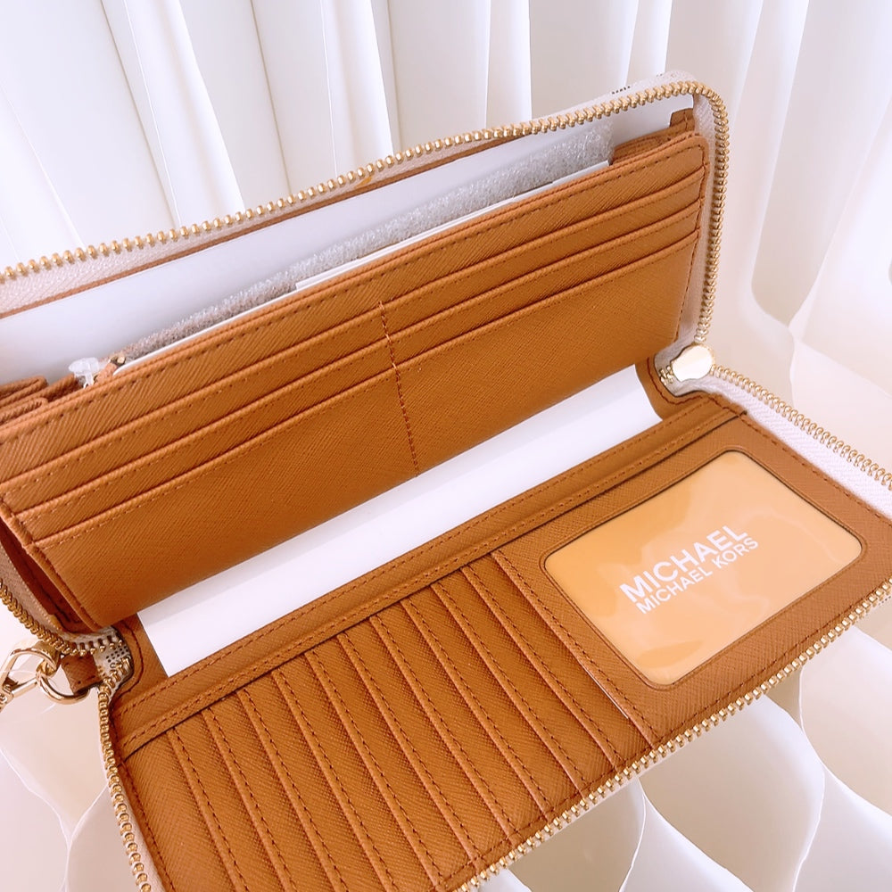 Michael Kors Jet Set Travel Continental Wallet vanilla/Acrn