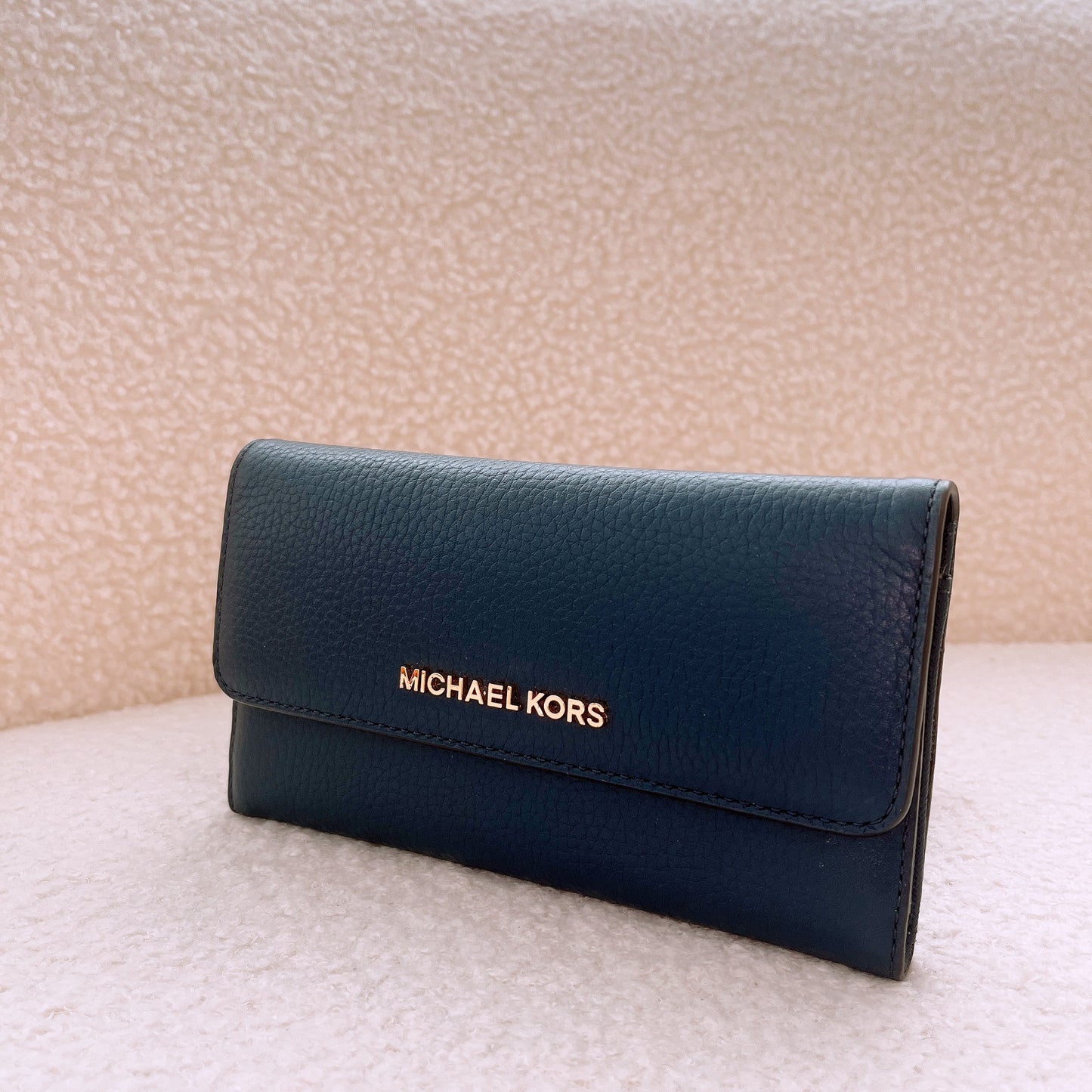 Michael Kors Jet Set Travel Trifold Flap Wallet Navy
