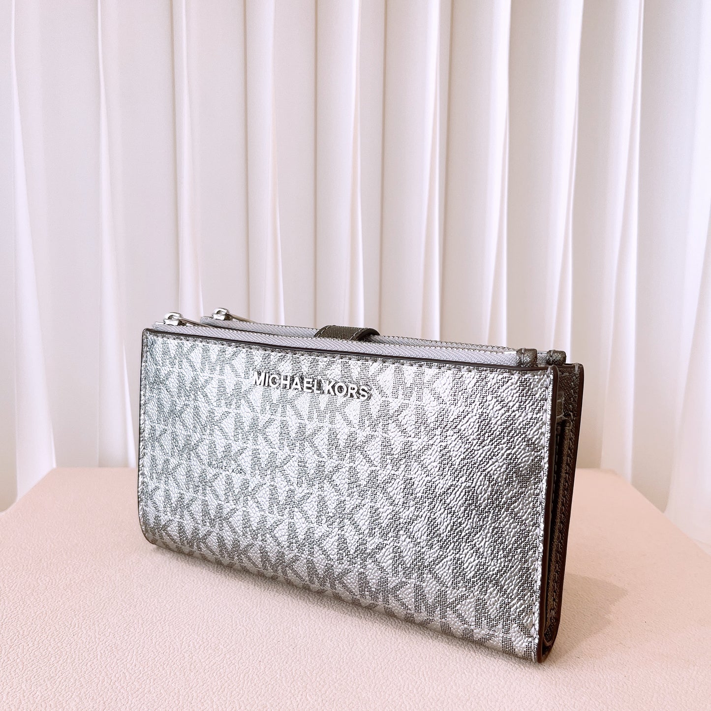 Michael Kors Jet Set Travel Double Zip Wallet Signature Silver