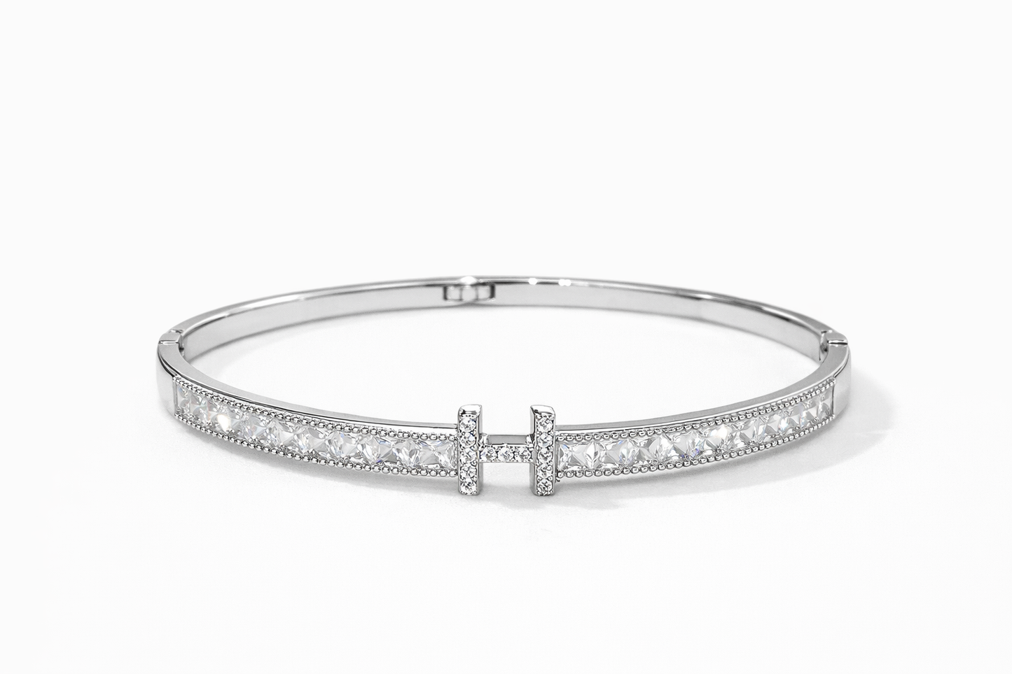 Silver bracelet with H"shaped buckle
