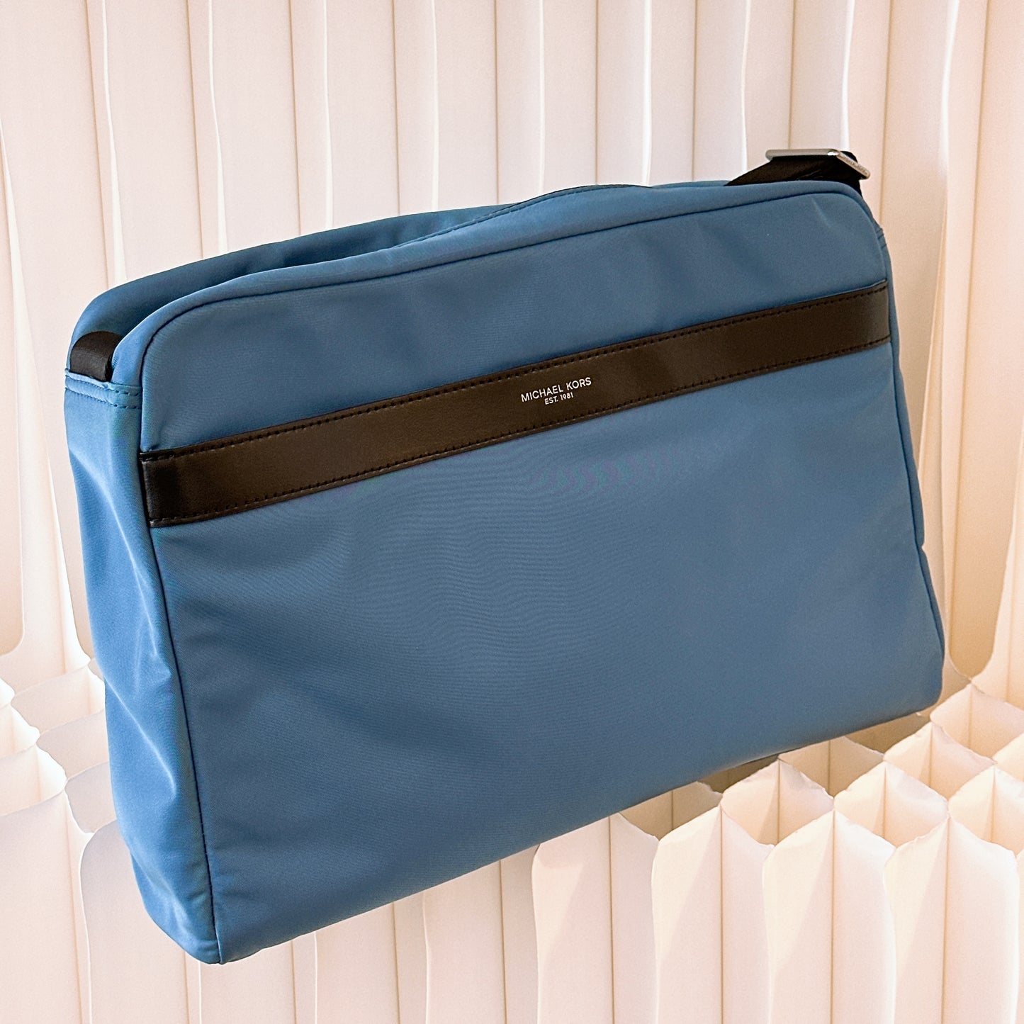 Michael Kors Kent Nylon Lg Crossbody Messenger Bag