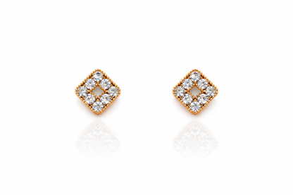 Kite-shaped diamond stud earrings