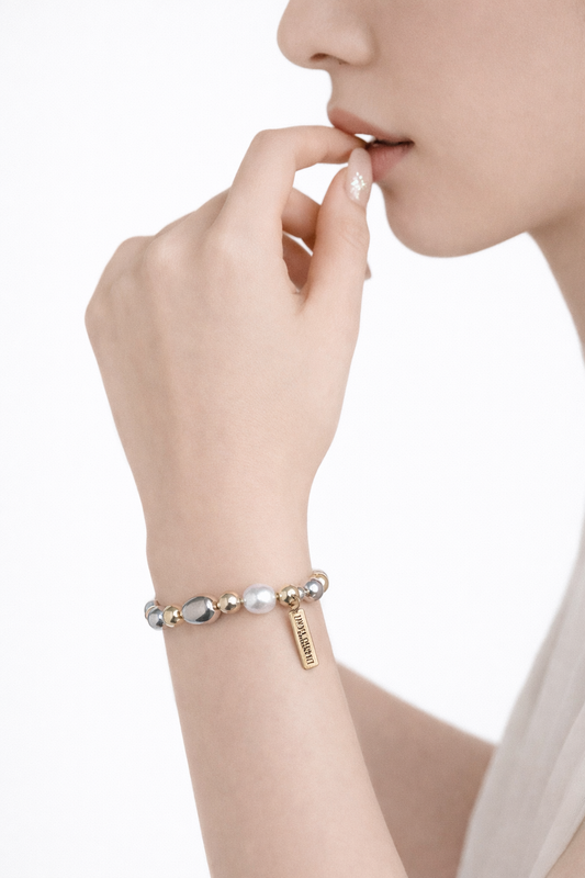 Silver beaded bracelet