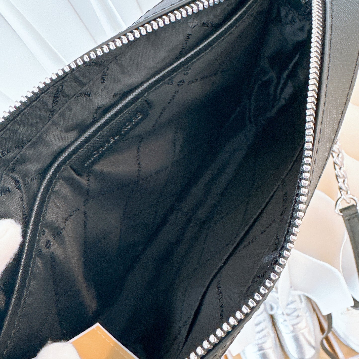 MICHAEL KORS JET SET LARGE ZIP CHAIN CROSSBODY BAG SHOULDER MK BLACK LOGO SILVER