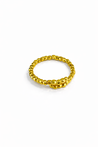 String of beads gold ring