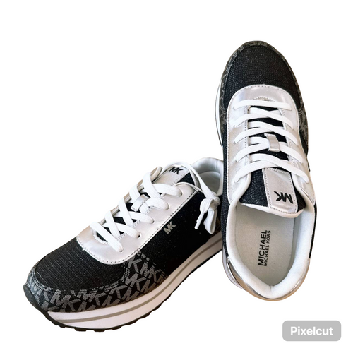 Michael Kors Monique Sport Shoe❤️
Black/Silver/White