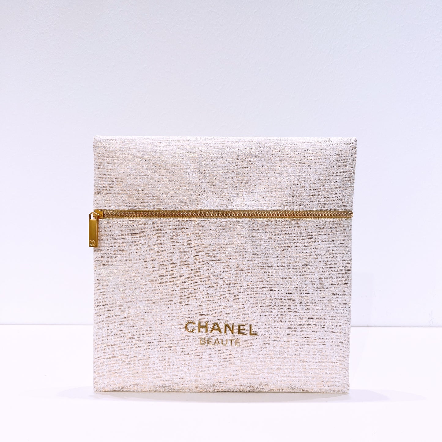 Chanel Holiday Beaute Pouch