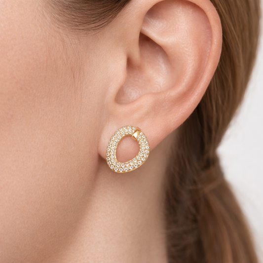 Teardrop-shaped stud earrings