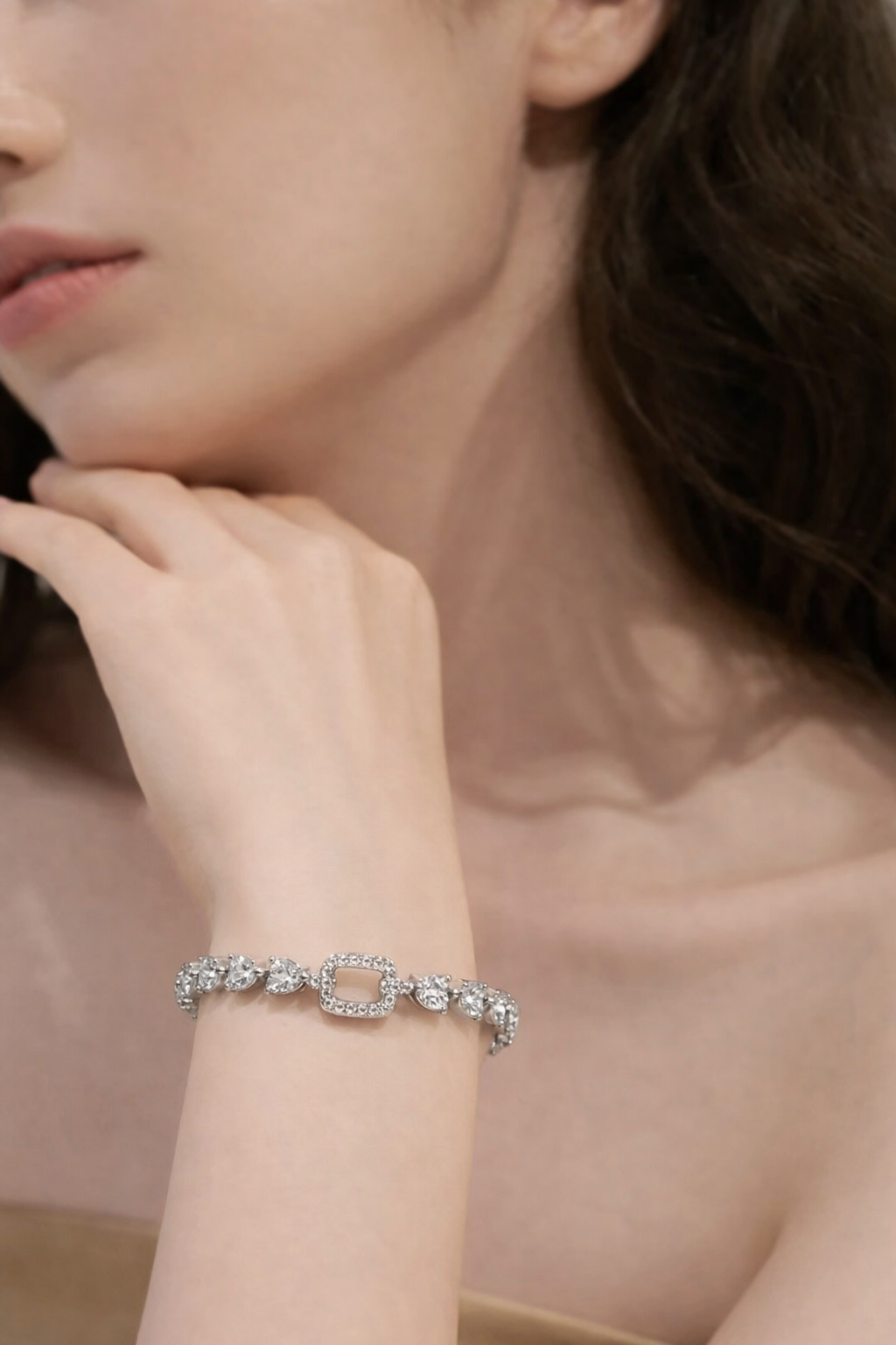 Inlaid triangle cut white imitation crystal rhodium-plated bracelet