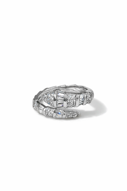 Snake-shaped winding ring