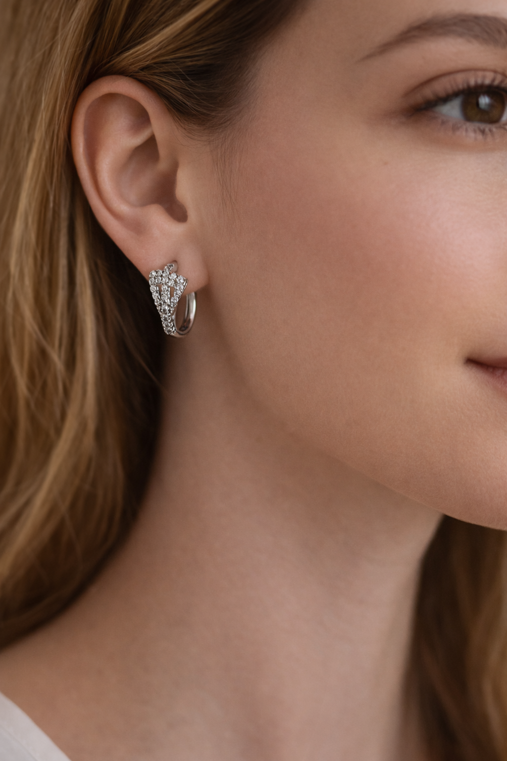 The triangular earrings
