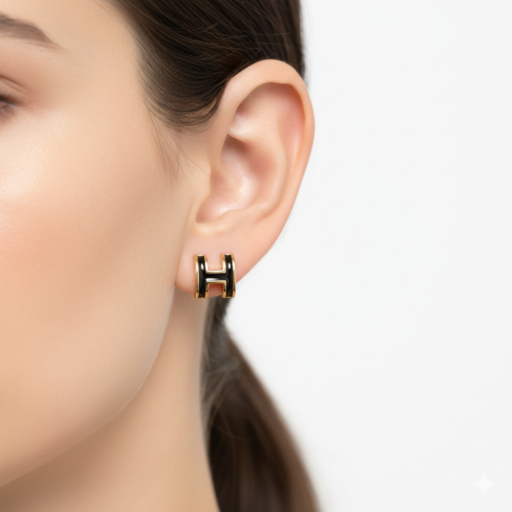 Mini Pop H Earrings Black
