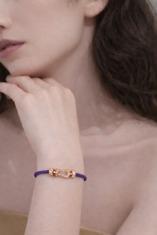 Horseshoe buckle Purple braided rope