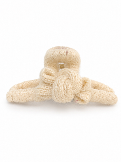 Korean-style plush faux fur claw clip