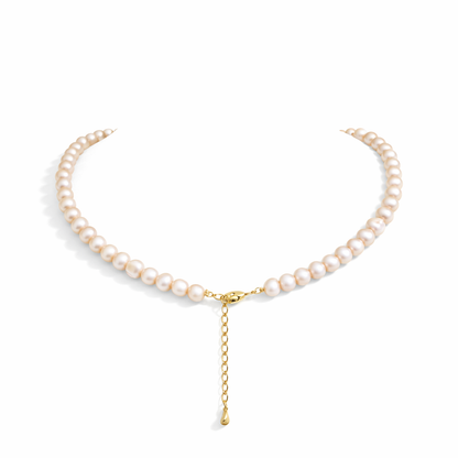 Pearl necklace with gemstone pendant