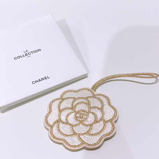 Chanel Camelia Embroidery
Ornament Bag Accessories