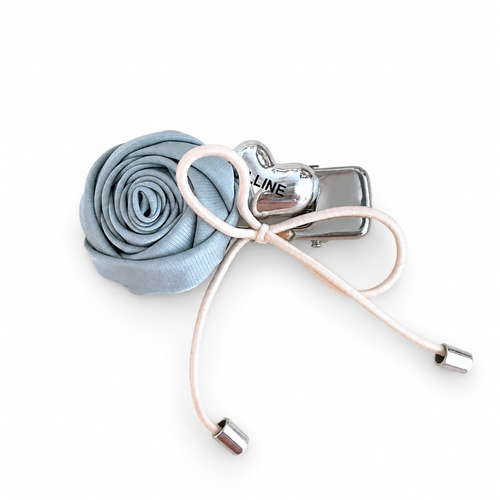Three-dimensional fabric rose hair clip