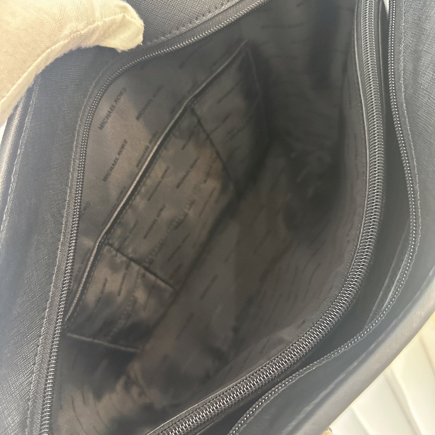 MICHAEL KORS JET SET ITEM MEDIUM TOP ZIP POCKET TOTE SHOULDER BAG BLACK