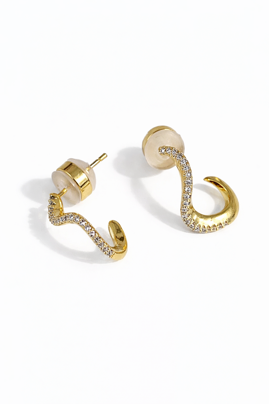 Wavy gold earrings